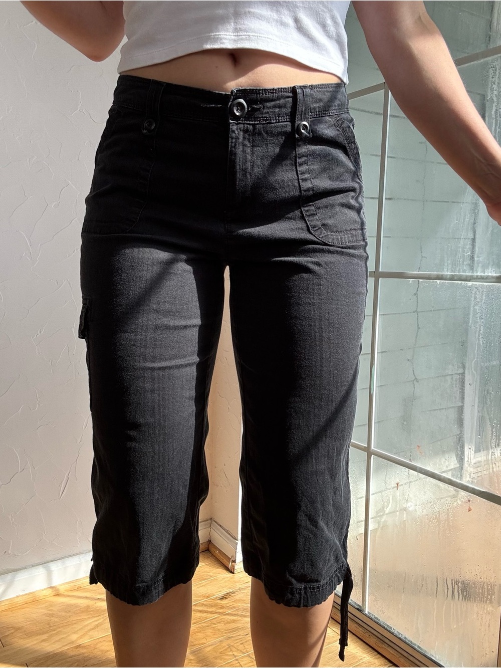 Croft & Barrow Y2K Black Cargo Capri Pants Size 6